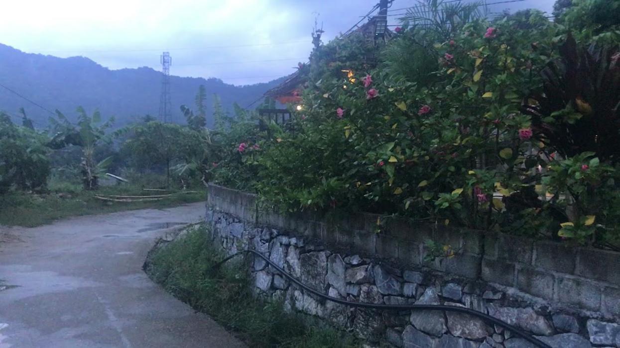 Homestay Field - Bungalow, Ha Giang Loop Tour, Motorbikes Rental ภายนอก รูปภาพ