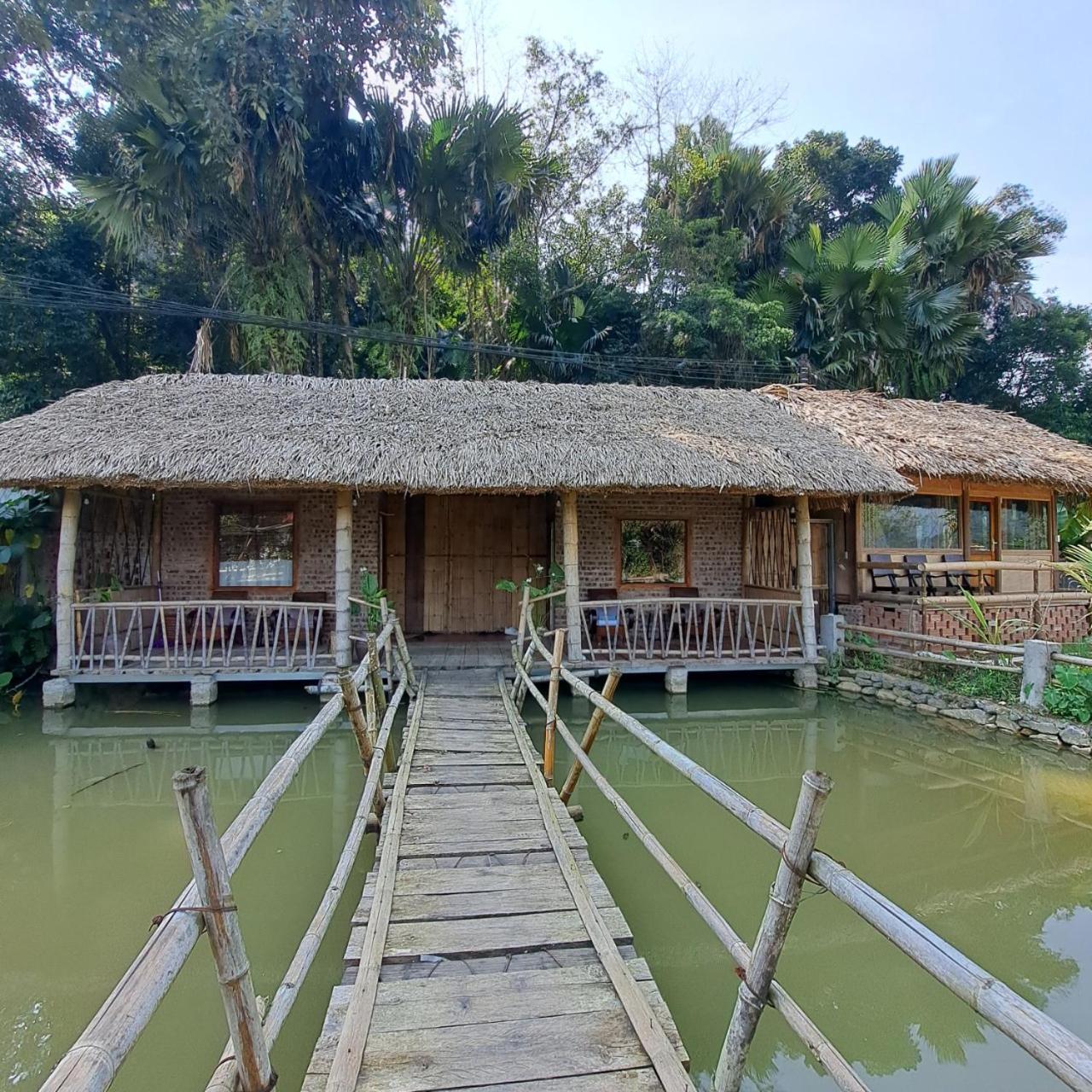 Homestay Field - Bungalow, Ha Giang Loop Tour, Motorbikes Rental ภายนอก รูปภาพ