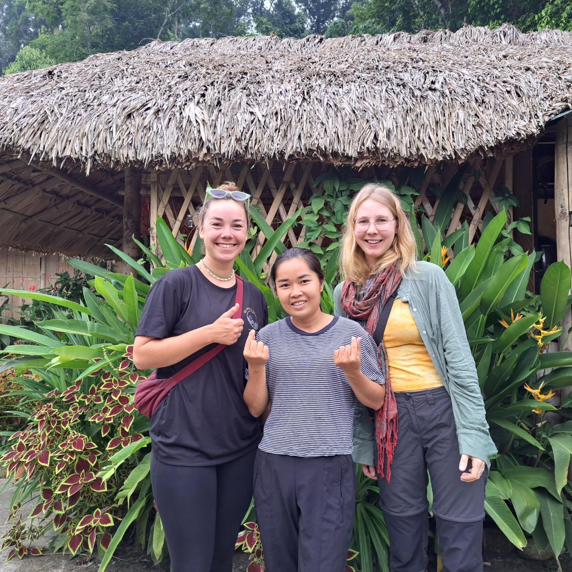 Homestay Field - Bungalow, Ha Giang Loop Tour, Motorbikes Rental ภายนอก รูปภาพ
