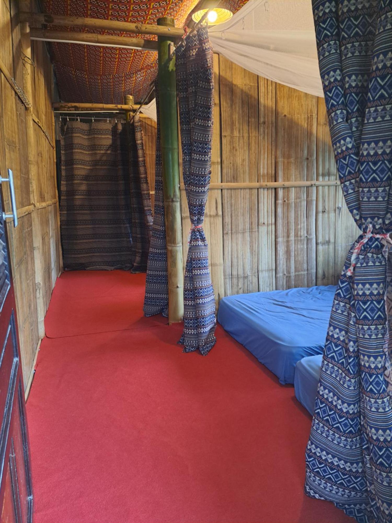 Homestay Field - Bungalow, Ha Giang Loop Tour, Motorbikes Rental ภายนอก รูปภาพ