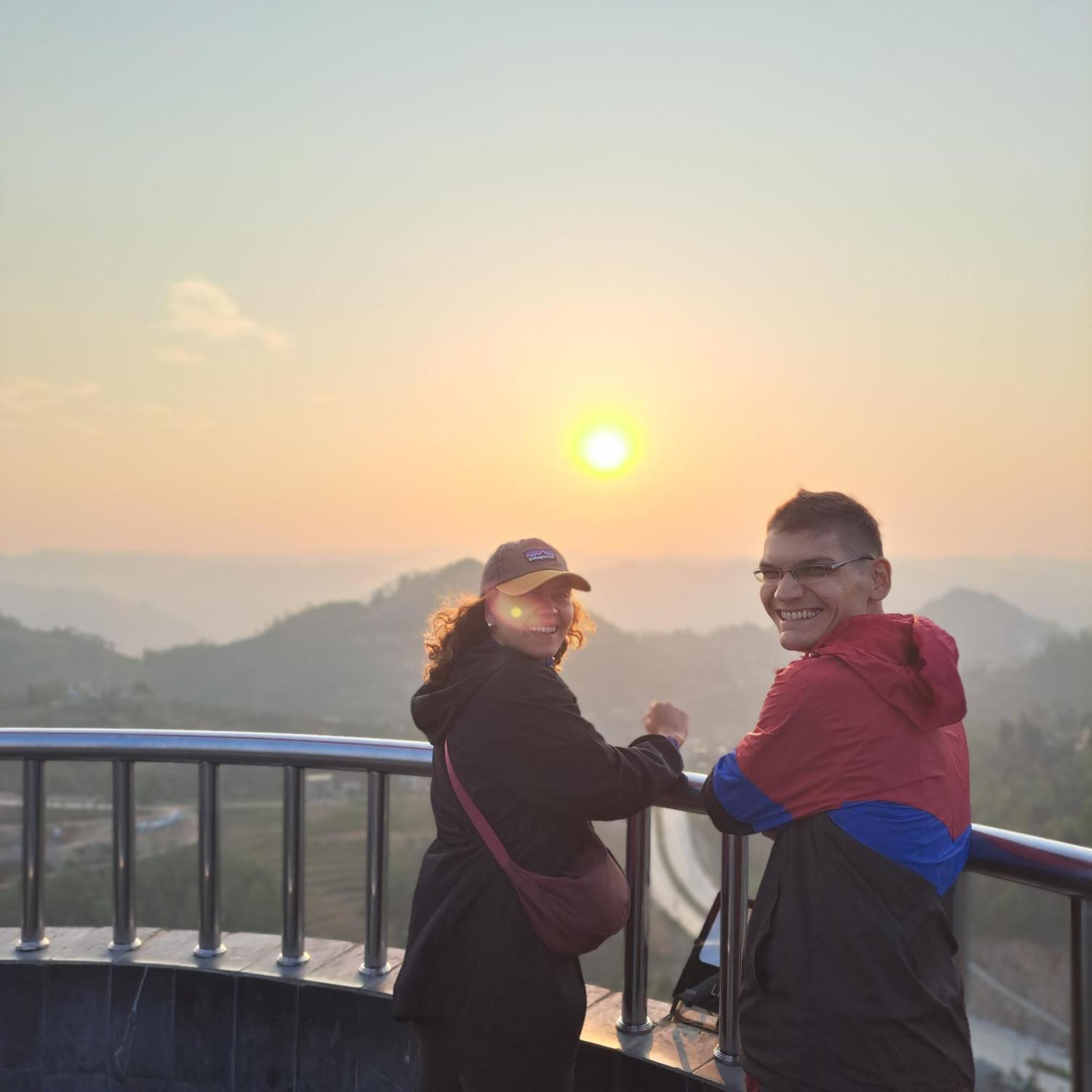 Homestay Field - Bungalow, Ha Giang Loop Tour, Motorbikes Rental ภายนอก รูปภาพ