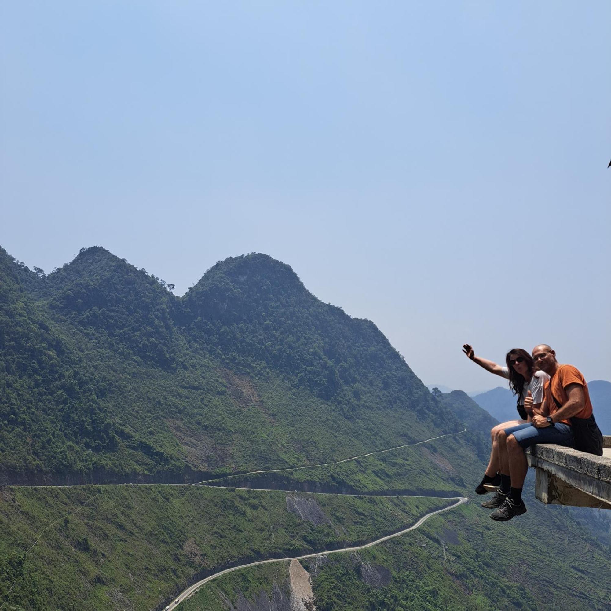 Homestay Field - Bungalow, Ha Giang Loop Tour, Motorbikes Rental ภายนอก รูปภาพ